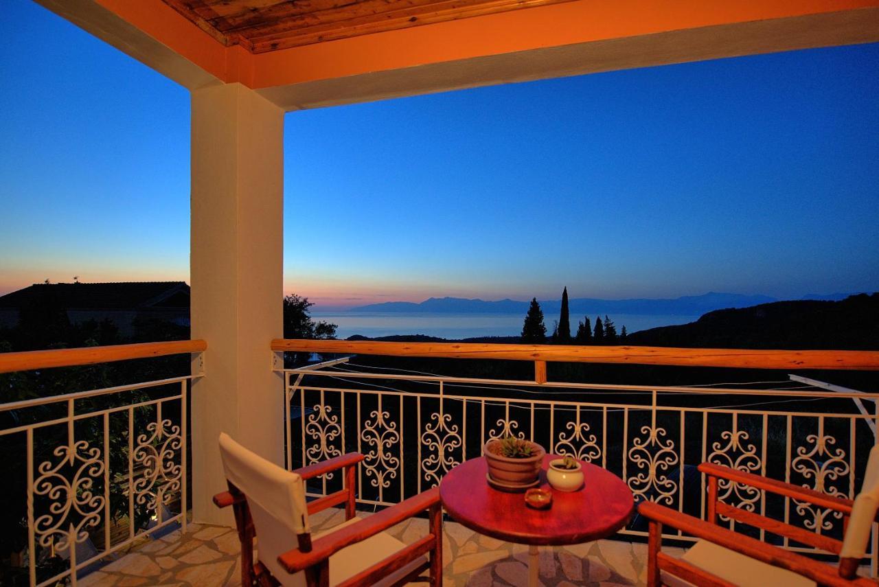 Villa Melodia By Posarellivillas Episkepsis Exterior photo
